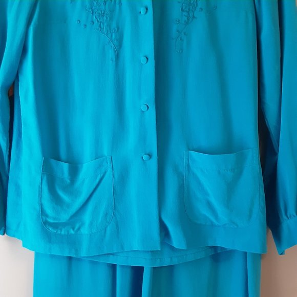 Hand Crafted Blue Pantsuit - Picture 6 of 16